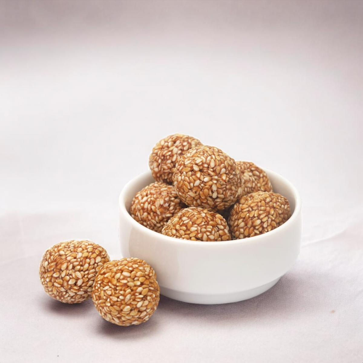 Sesame Balls 100g – Rajaram's